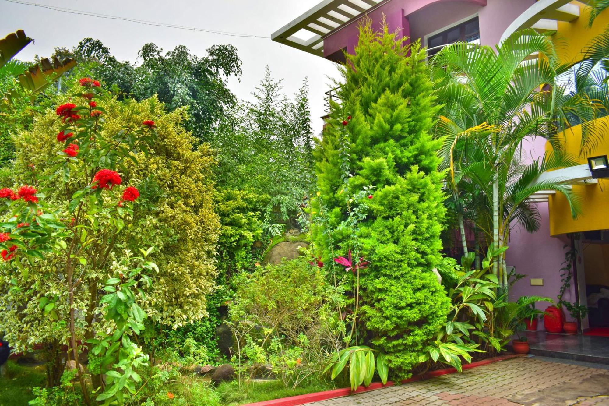 Dolphin Resort Yelagiri Exterior photo