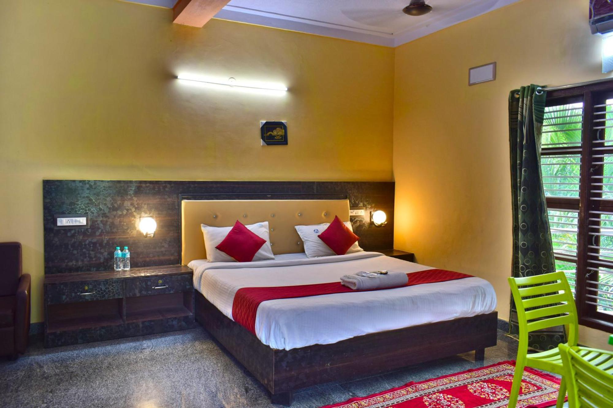 Dolphin Resort Yelagiri Exterior photo