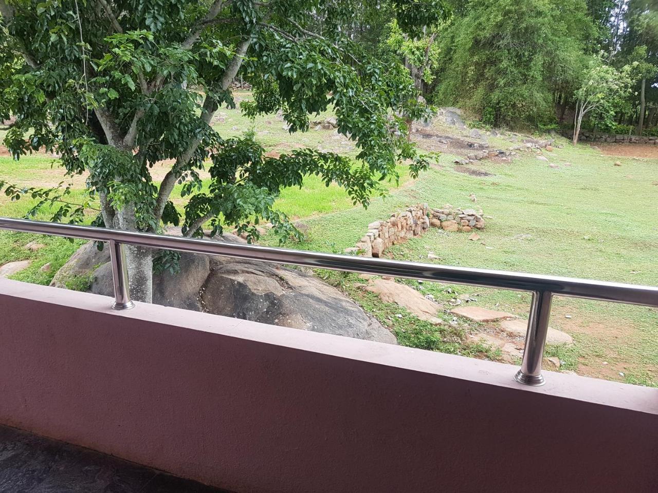 Dolphin Resort Yelagiri Exterior photo